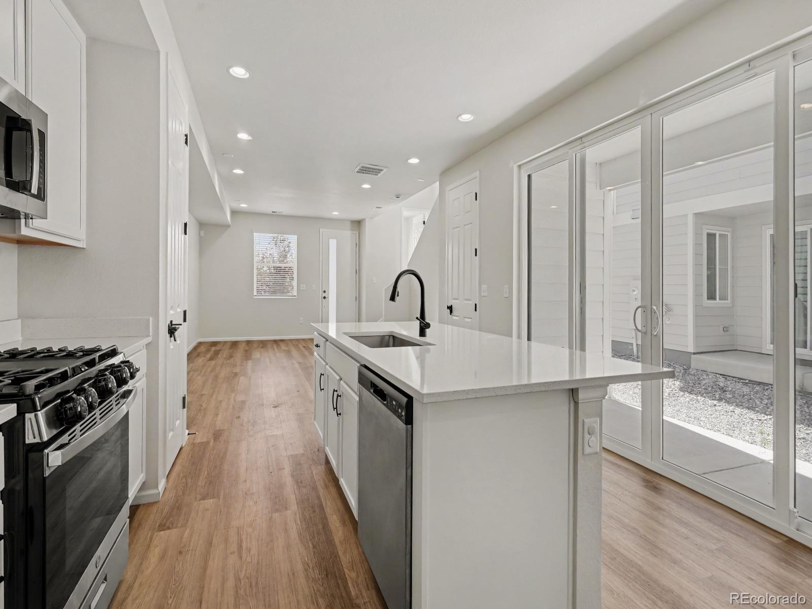 MLS Image #9 for 22866 e tufts place,aurora, Colorado
