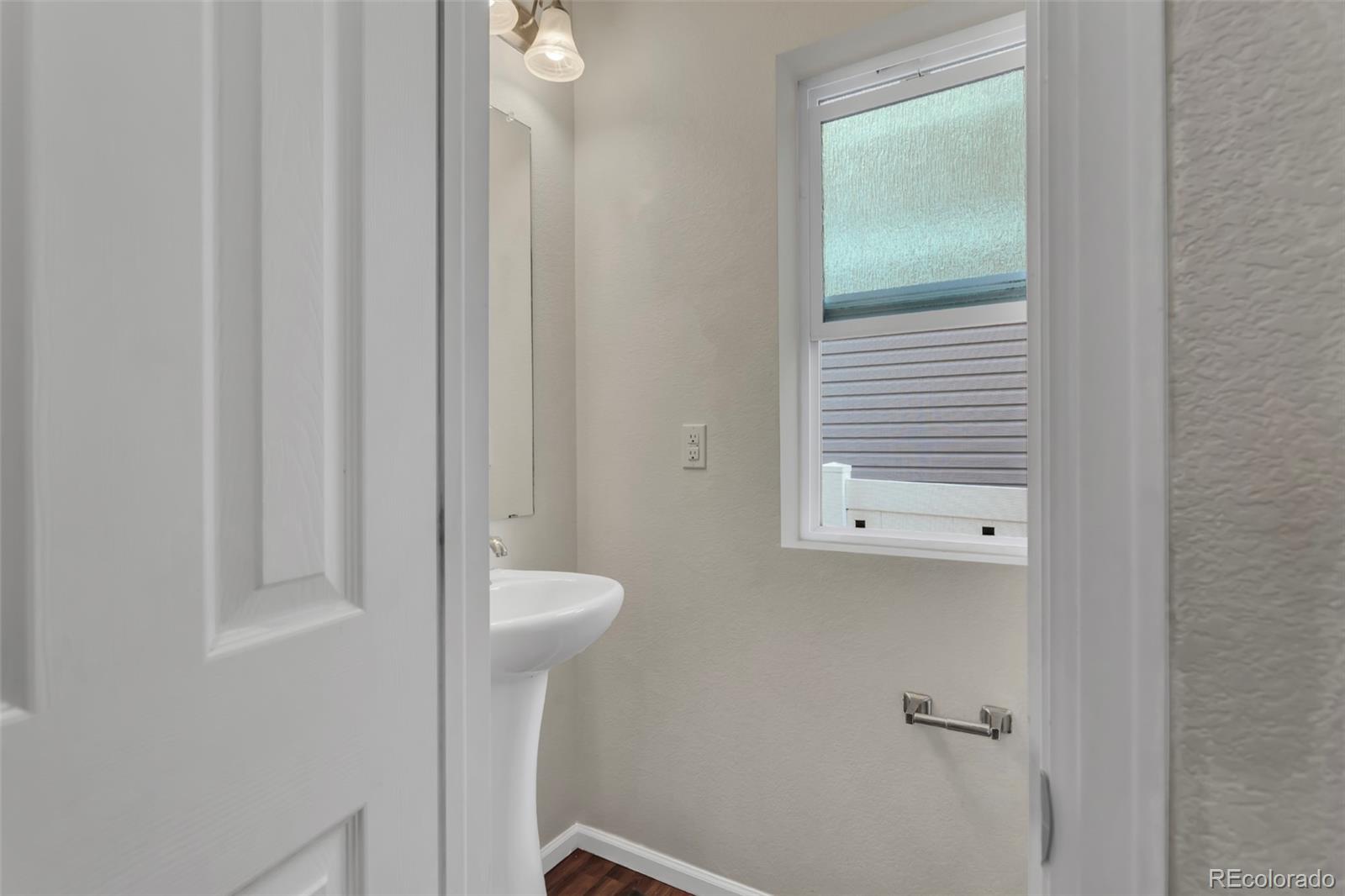 MLS Image #19 for 5545 e liverpool ,denver, Colorado
