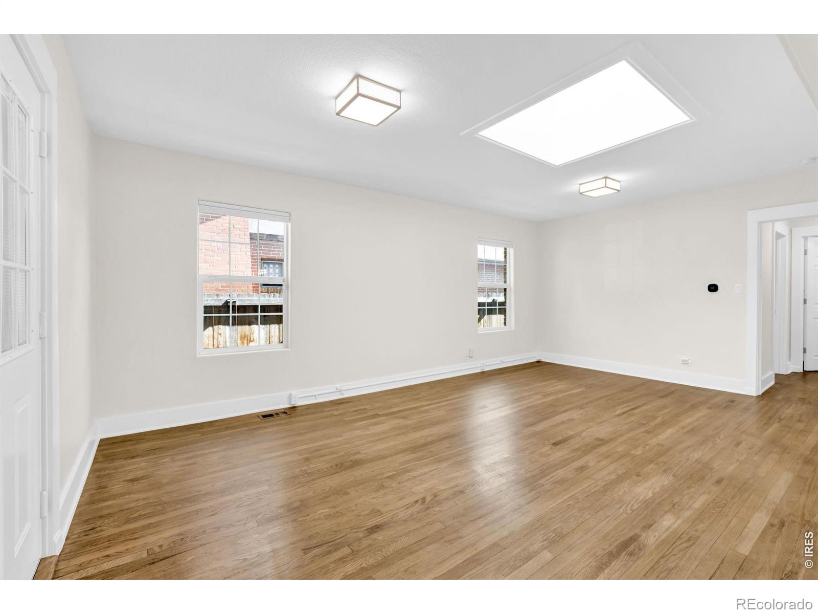 MLS Image #11 for 2164 s lincoln street,denver, Colorado
