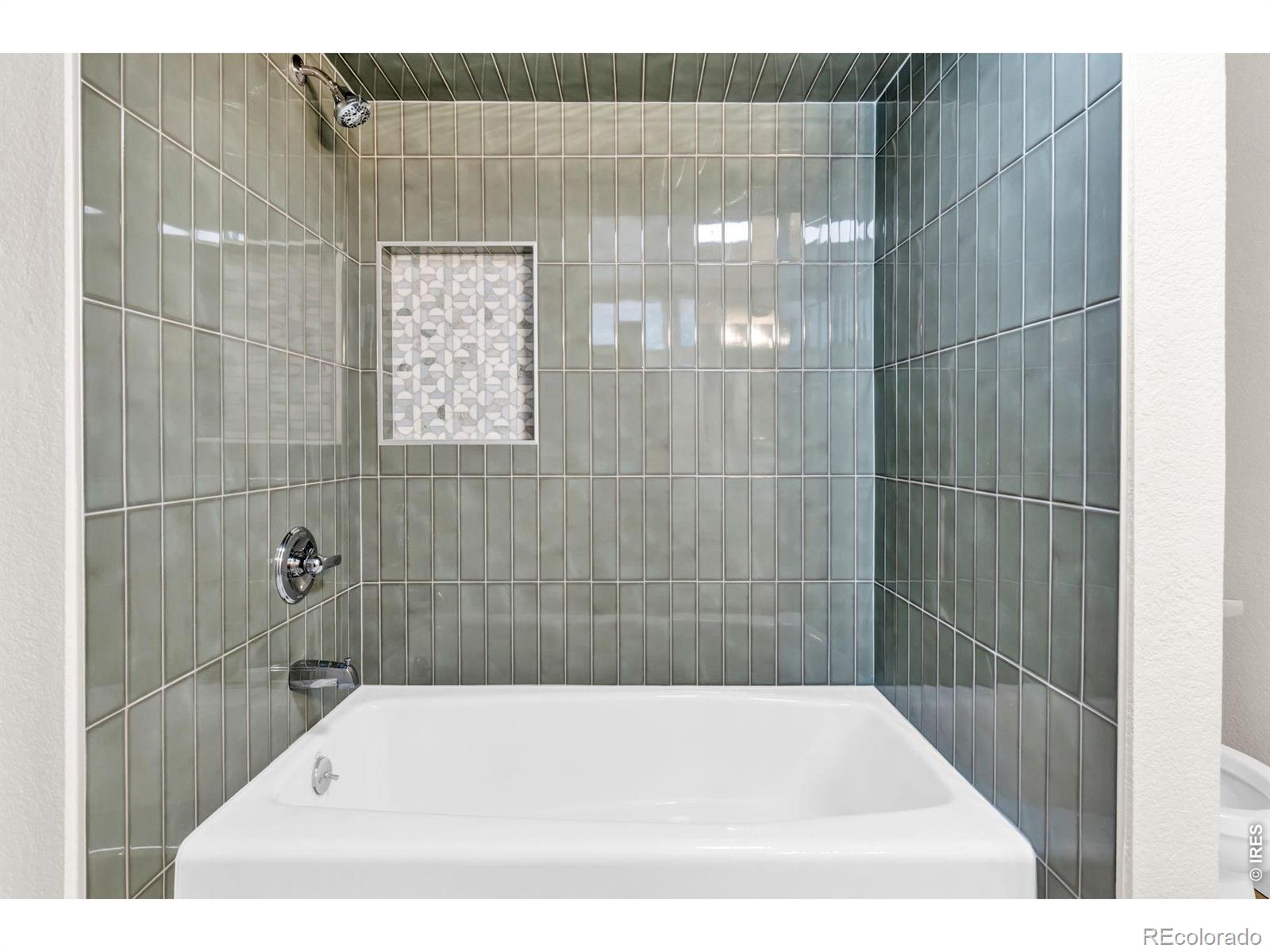 MLS Image #20 for 2164 s lincoln street,denver, Colorado