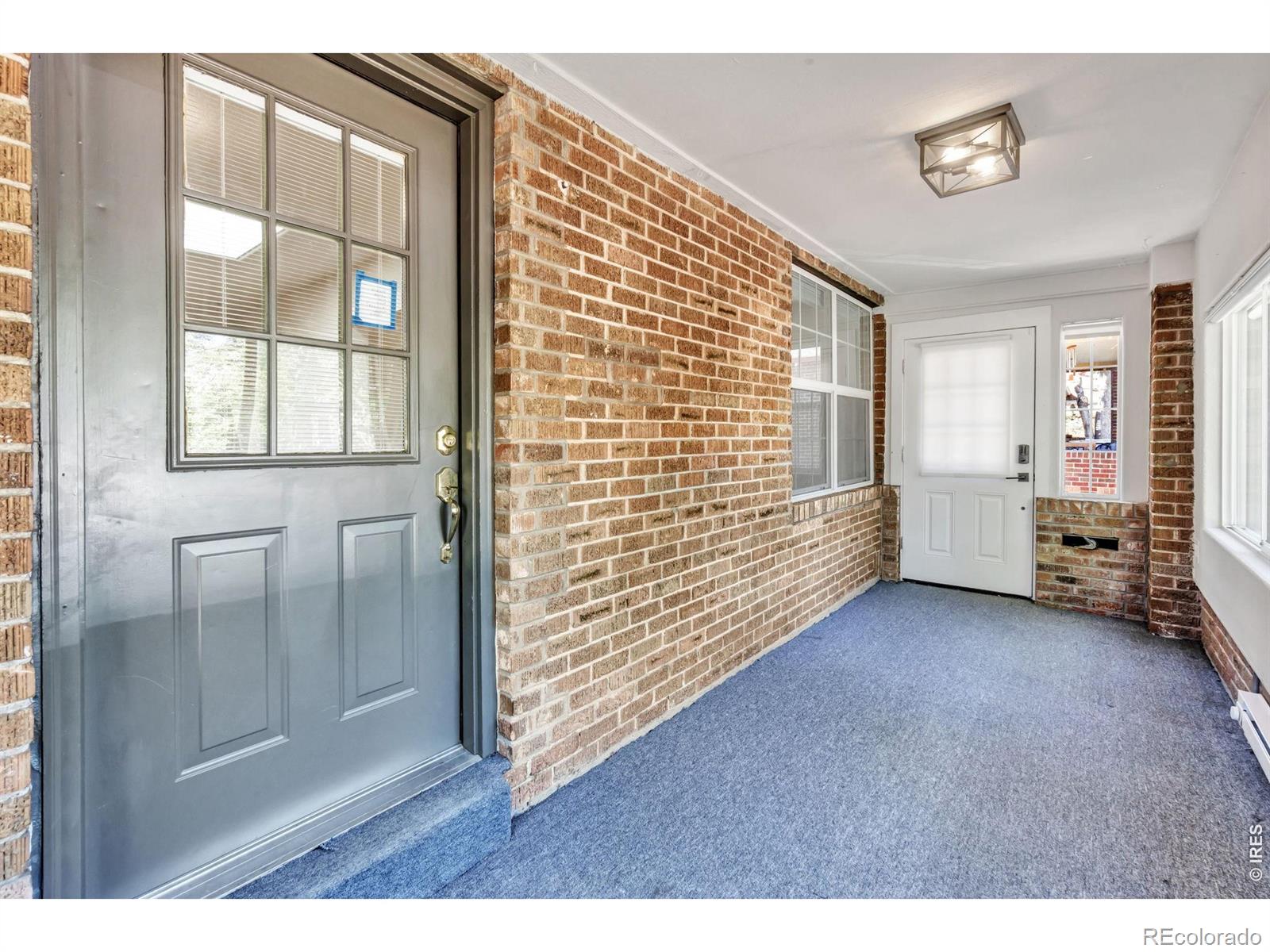 MLS Image #4 for 2164 s lincoln street,denver, Colorado