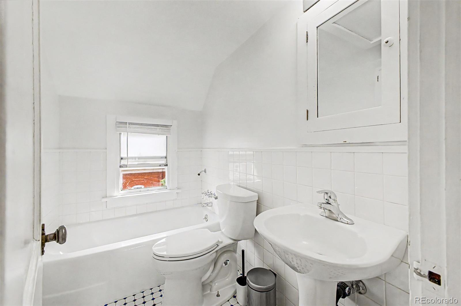 MLS Image #36 for 1218 n downing street,denver, Colorado