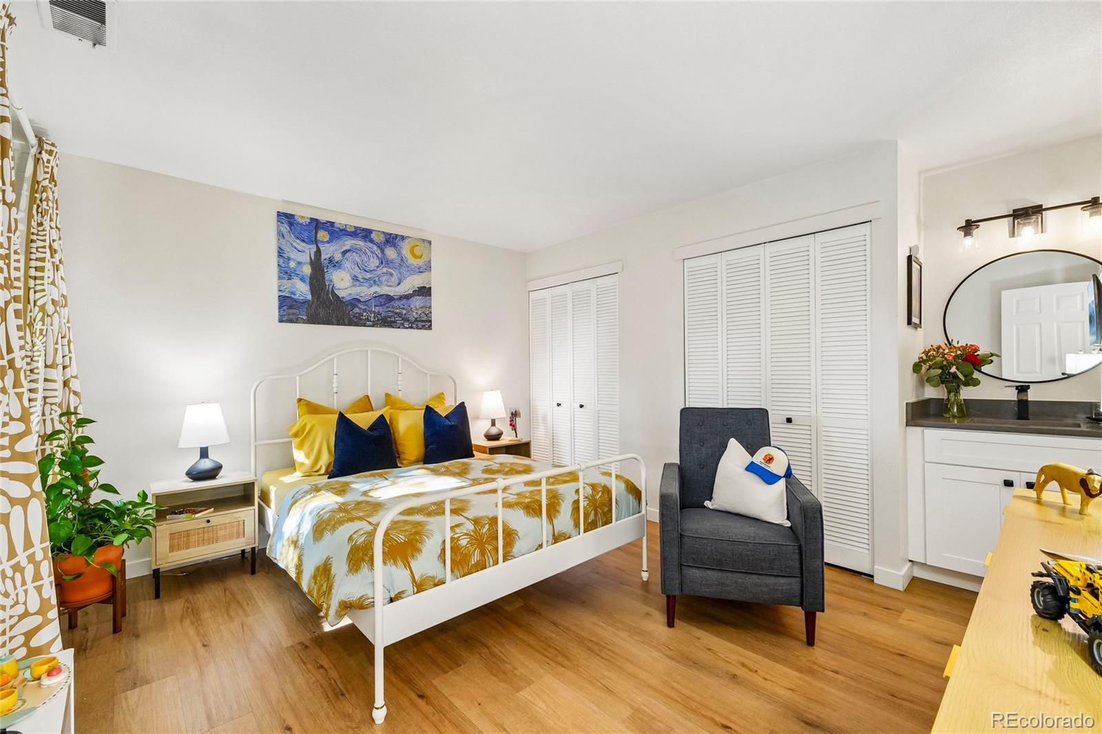MLS Image #11 for 5948 s willow way,greenwood village, Colorado