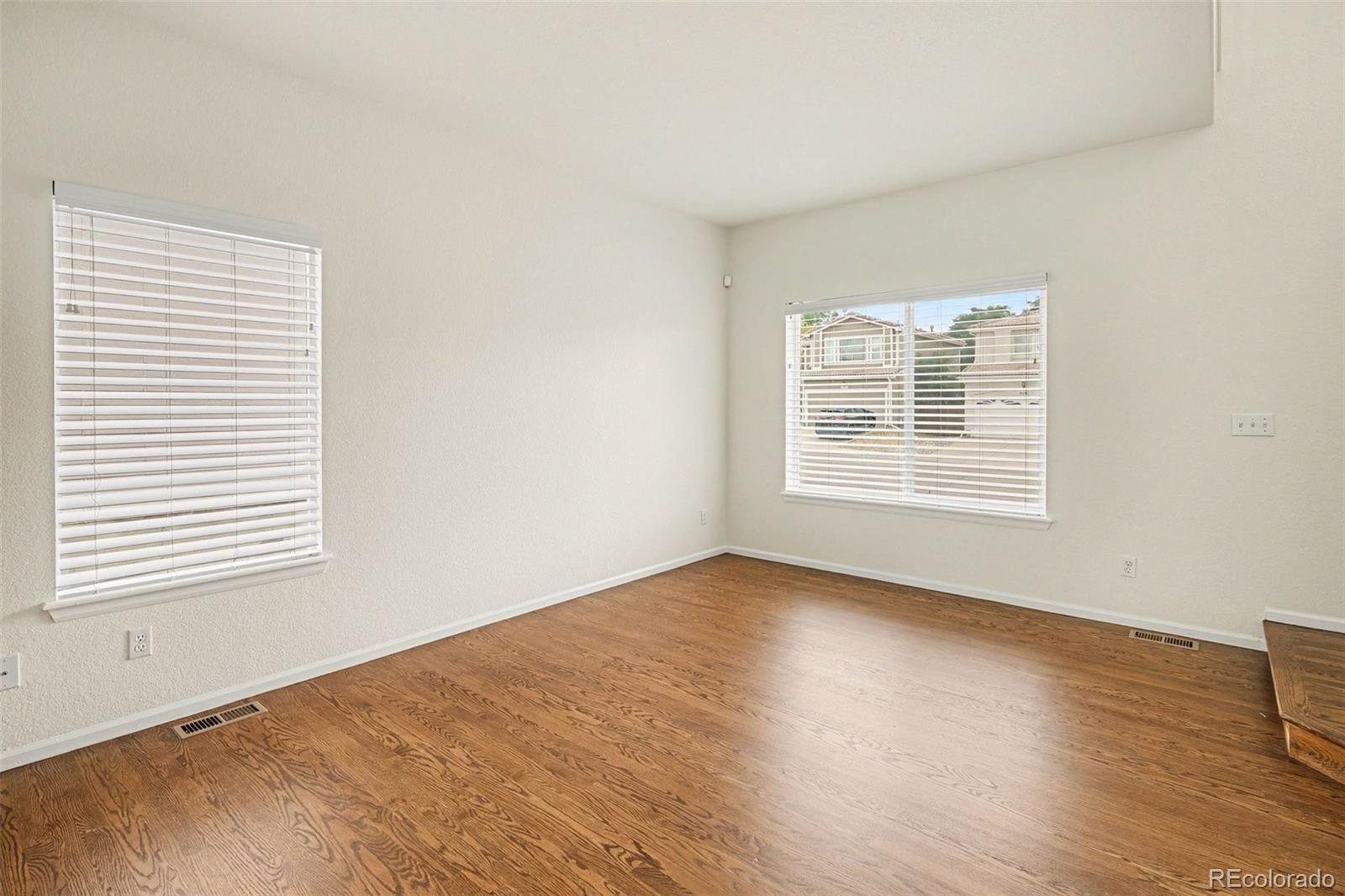 MLS Image #13 for 4435  lyndenwood circle,highlands ranch, Colorado