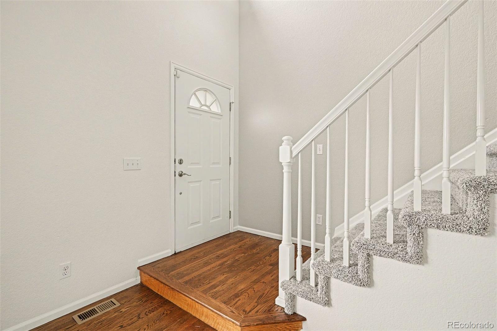 MLS Image #14 for 4435  lyndenwood circle,highlands ranch, Colorado