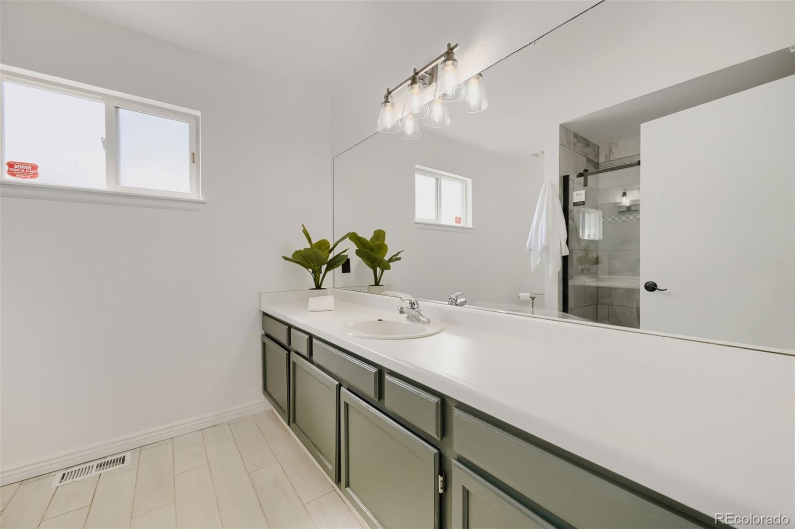 MLS Image #15 for 1467  lincoln circle,longmont, Colorado