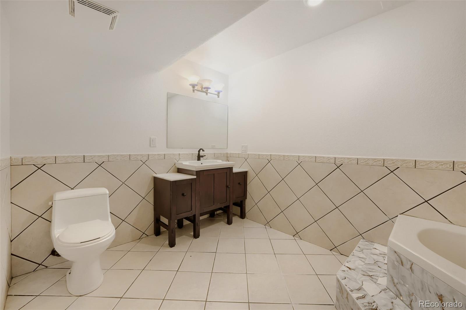 MLS Image #23 for 1467  lincoln circle,longmont, Colorado