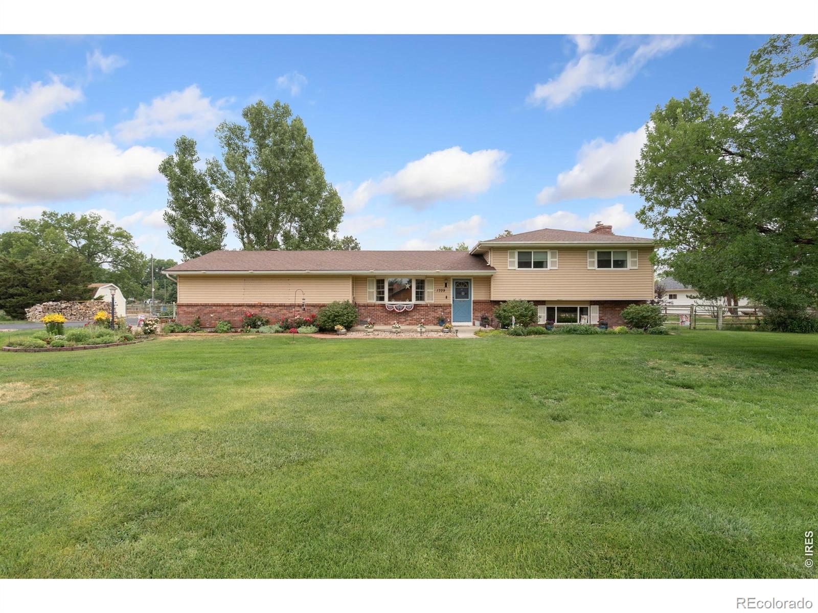 MLS Image #40 for 1709  carriage lane,fort collins, Colorado