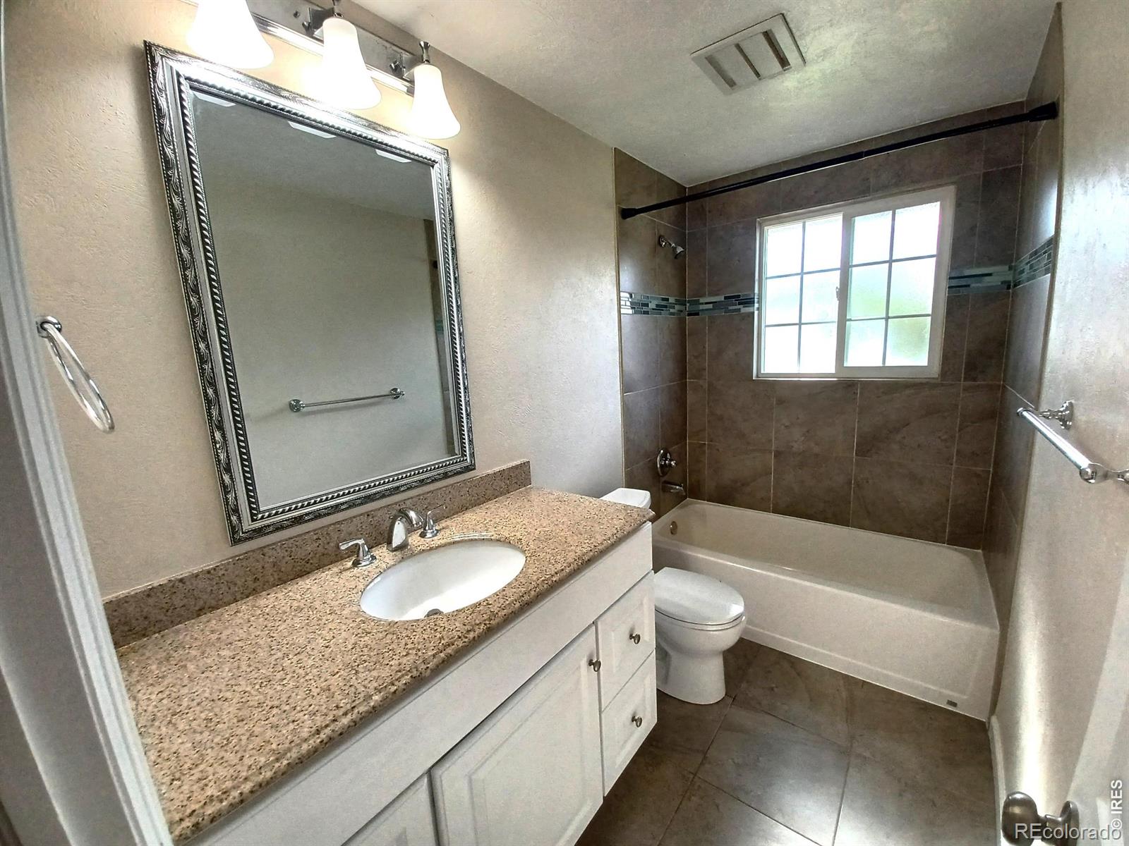 MLS Image #19 for 1430  spencer street,longmont, Colorado