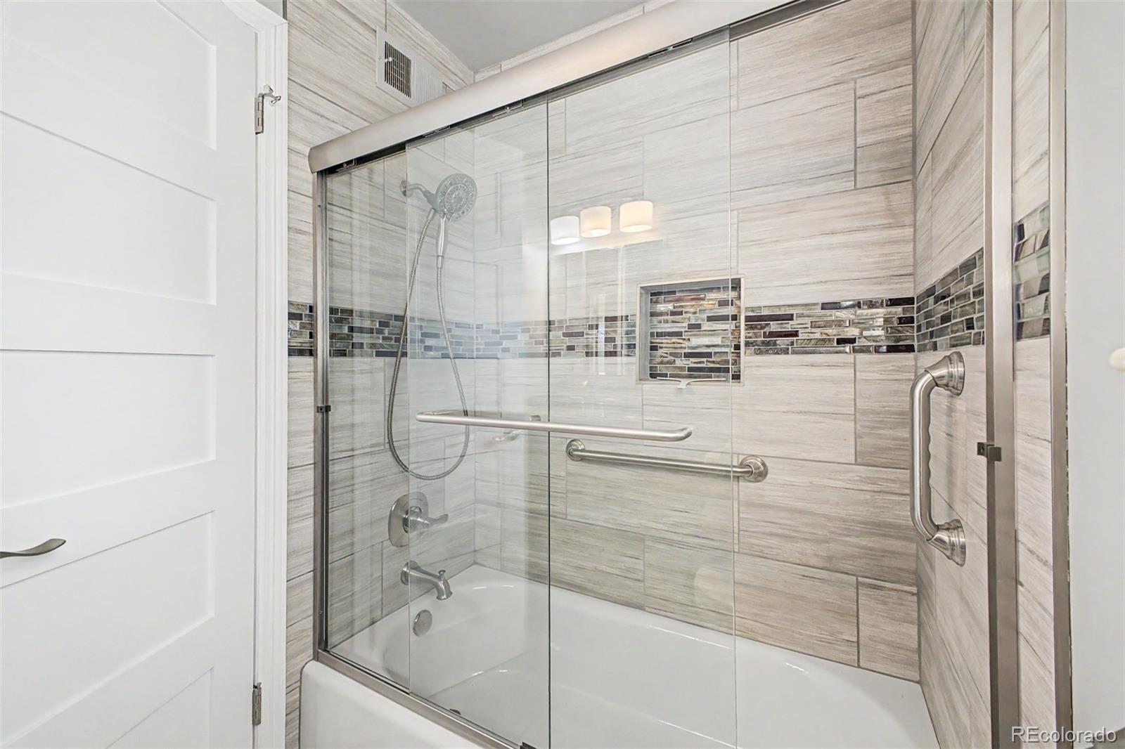 MLS Image #18 for 11620 w 60th avenue,arvada, Colorado