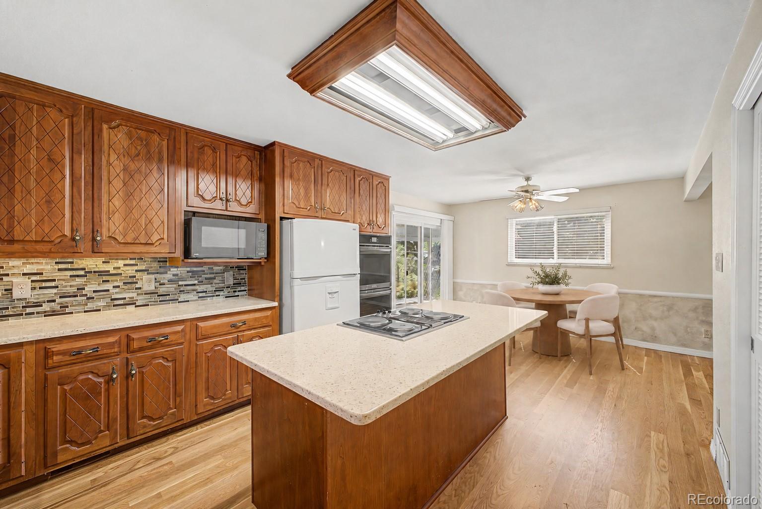 MLS Image #8 for 11620 w 60th avenue,arvada, Colorado