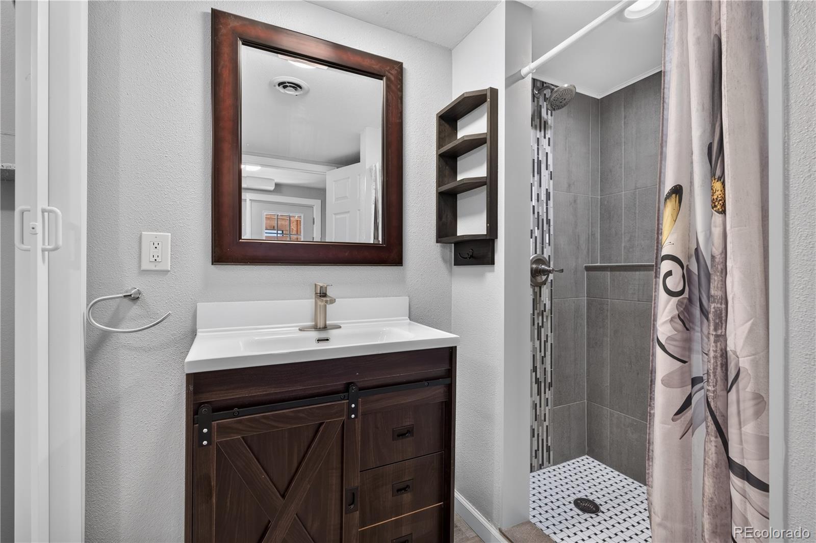 MLS Image #28 for 960  vetch circle,lafayette, Colorado