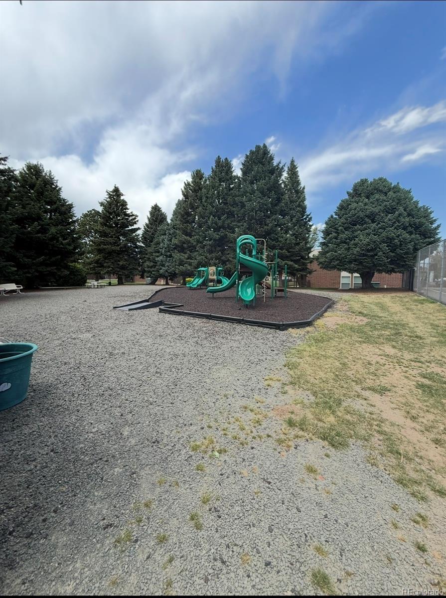 MLS Image #10 for 3663 s sheridan boulevard p11,denver, Colorado