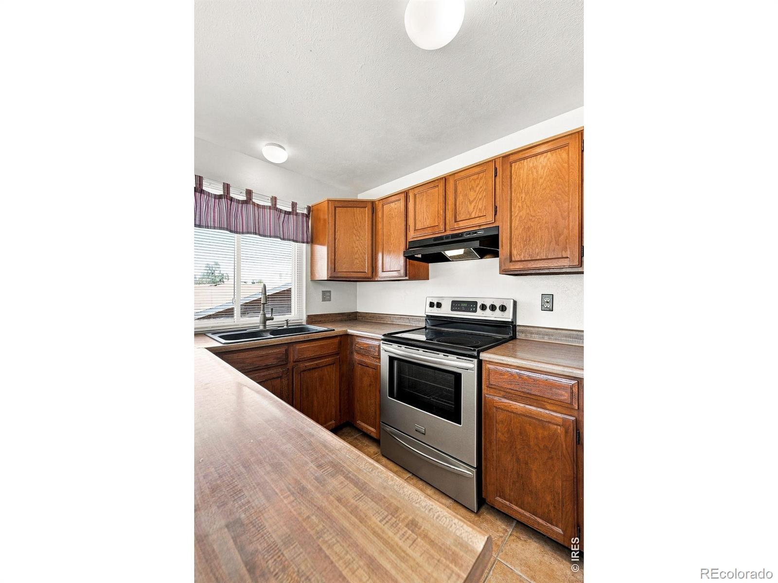 MLS Image #12 for 14302 e villanova place,aurora, Colorado