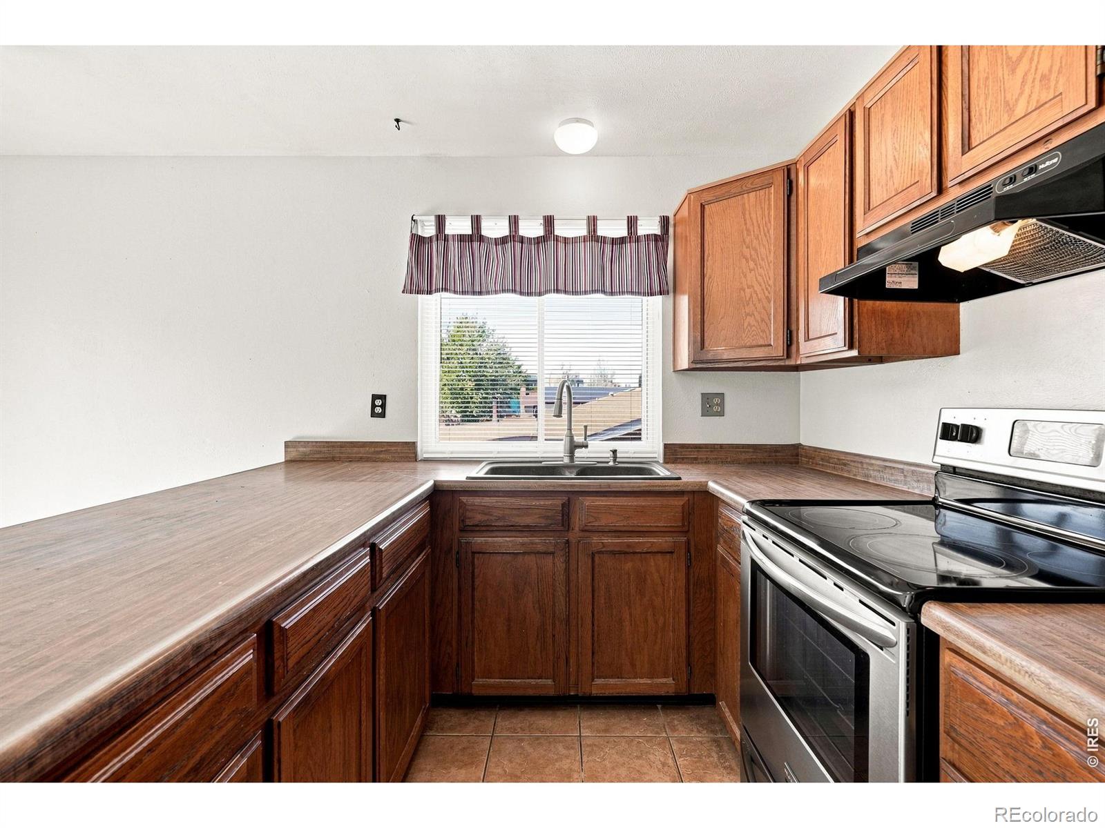 MLS Image #13 for 14302 e villanova place,aurora, Colorado