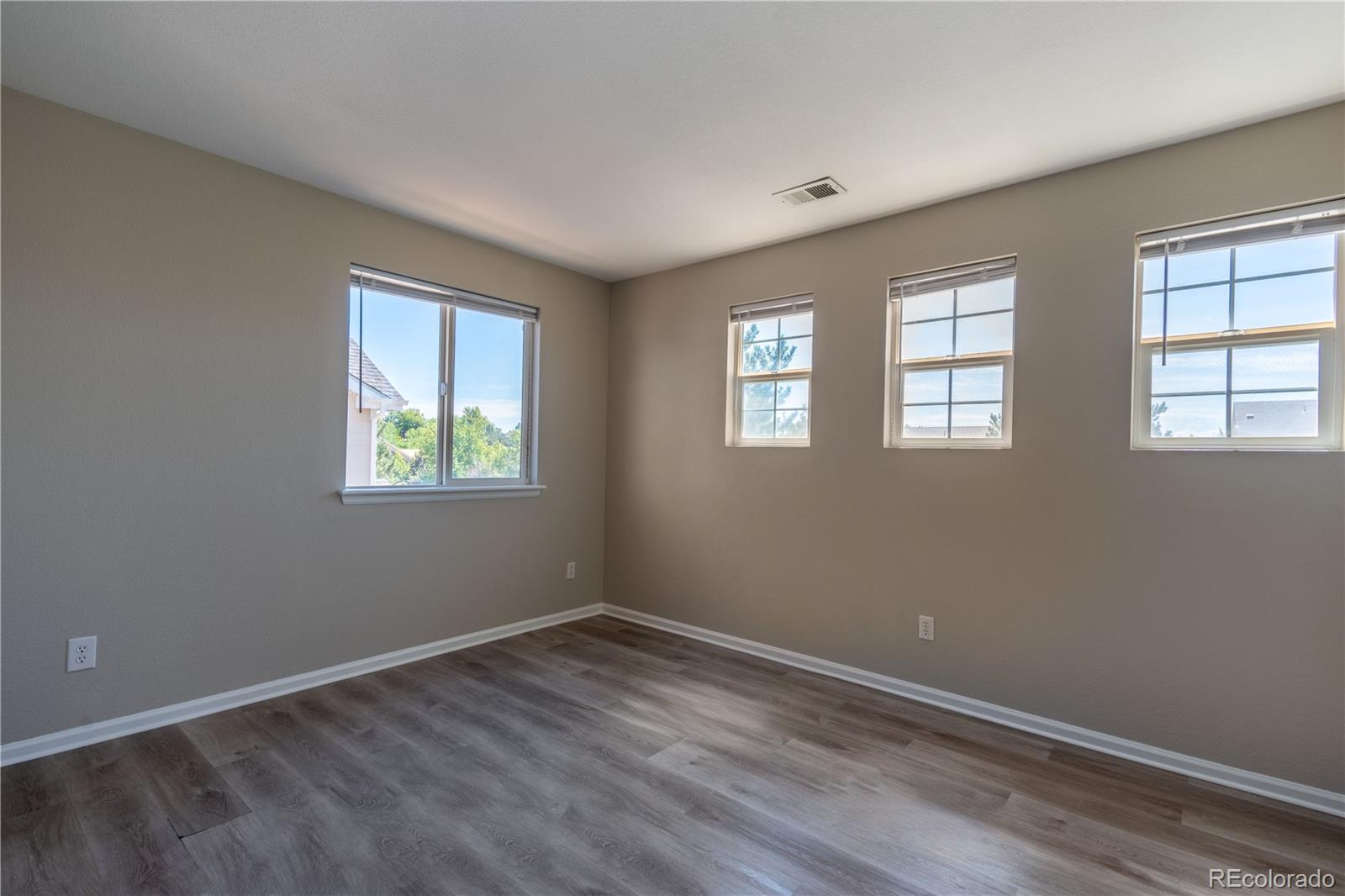 MLS Image #13 for 19365 e lasalle place,aurora, Colorado