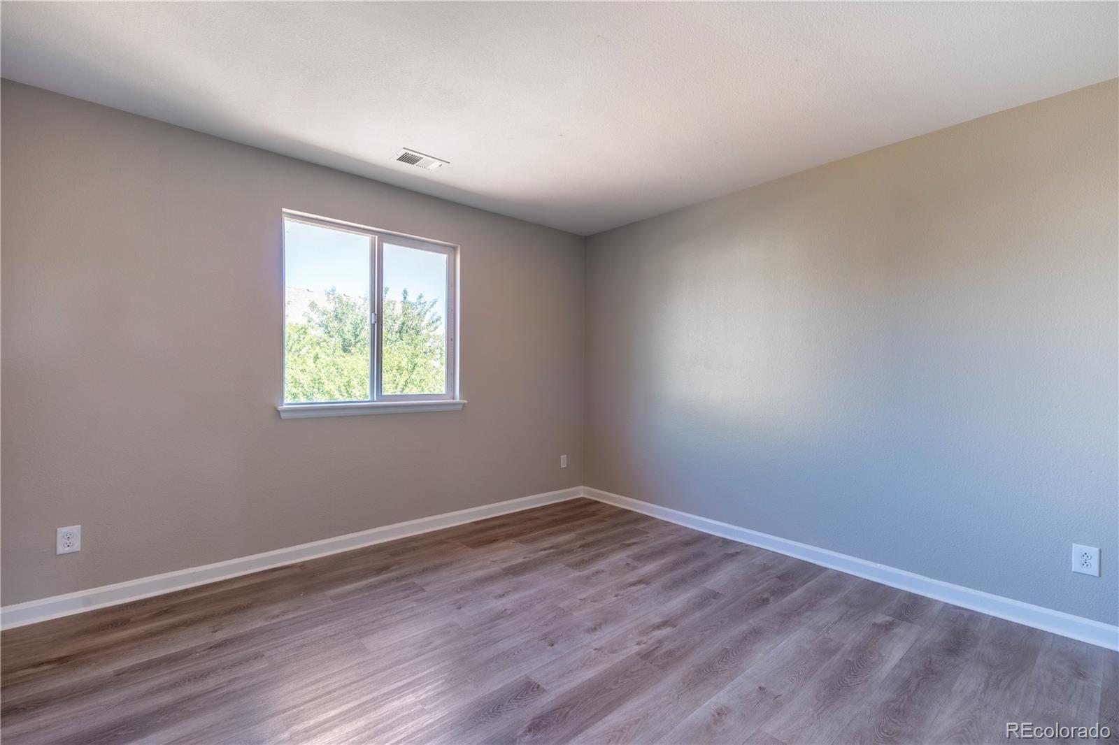 MLS Image #14 for 19365 e lasalle place,aurora, Colorado