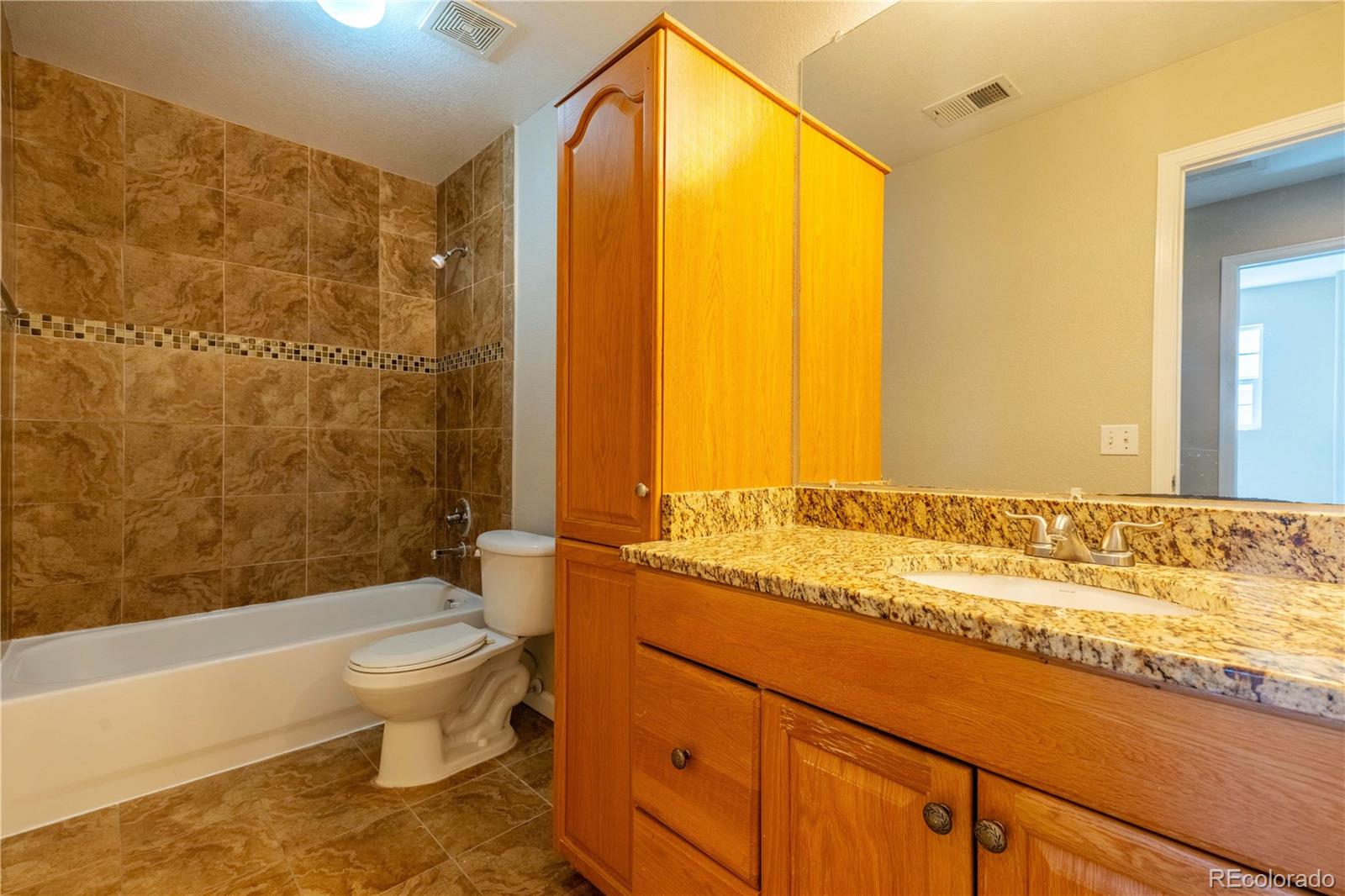 MLS Image #16 for 19365 e lasalle place,aurora, Colorado