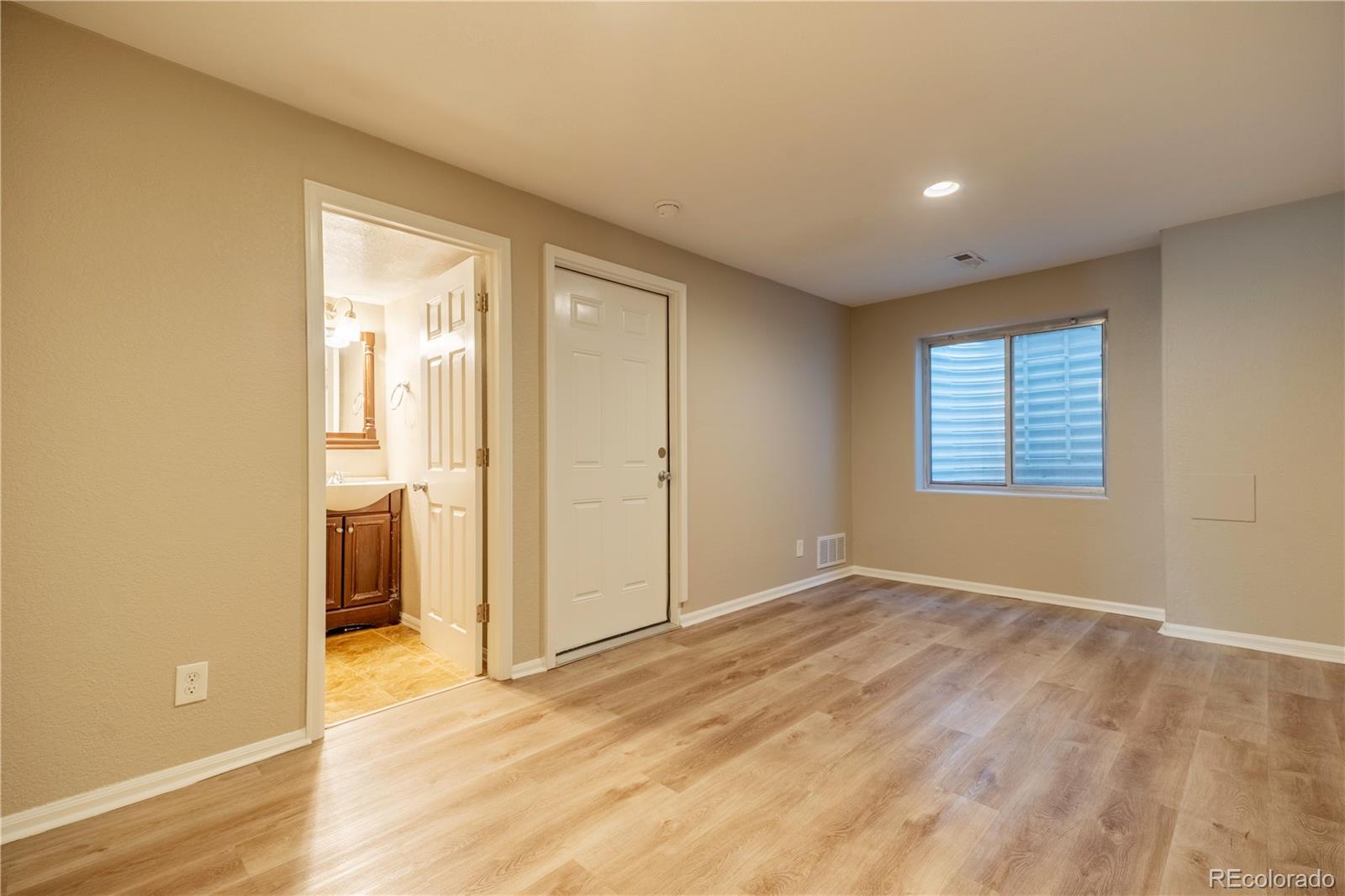 MLS Image #25 for 19365 e lasalle place,aurora, Colorado