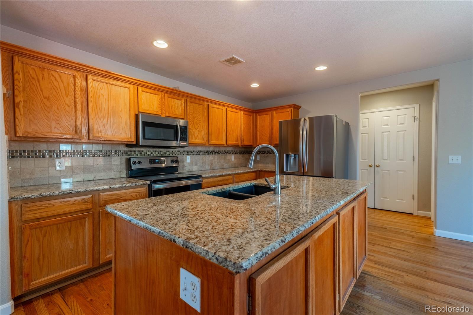 MLS Image #7 for 19365 e lasalle place,aurora, Colorado