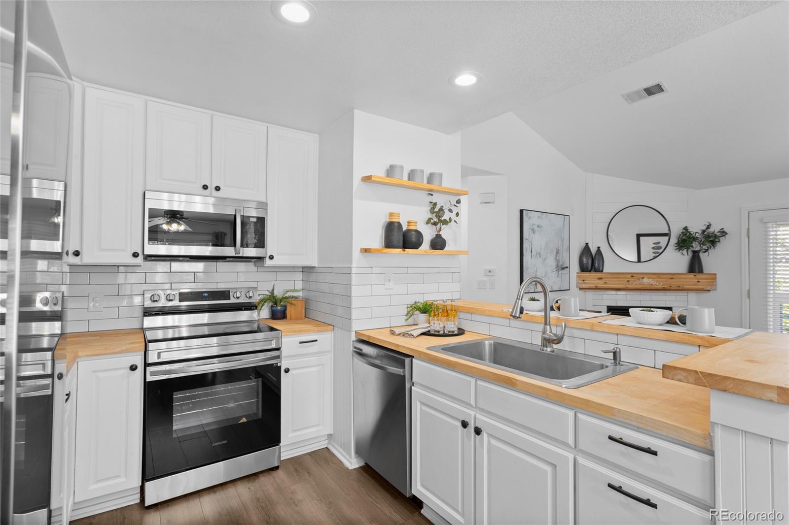 MLS Image #7 for 4385 s balsam street 8-201,denver, Colorado
