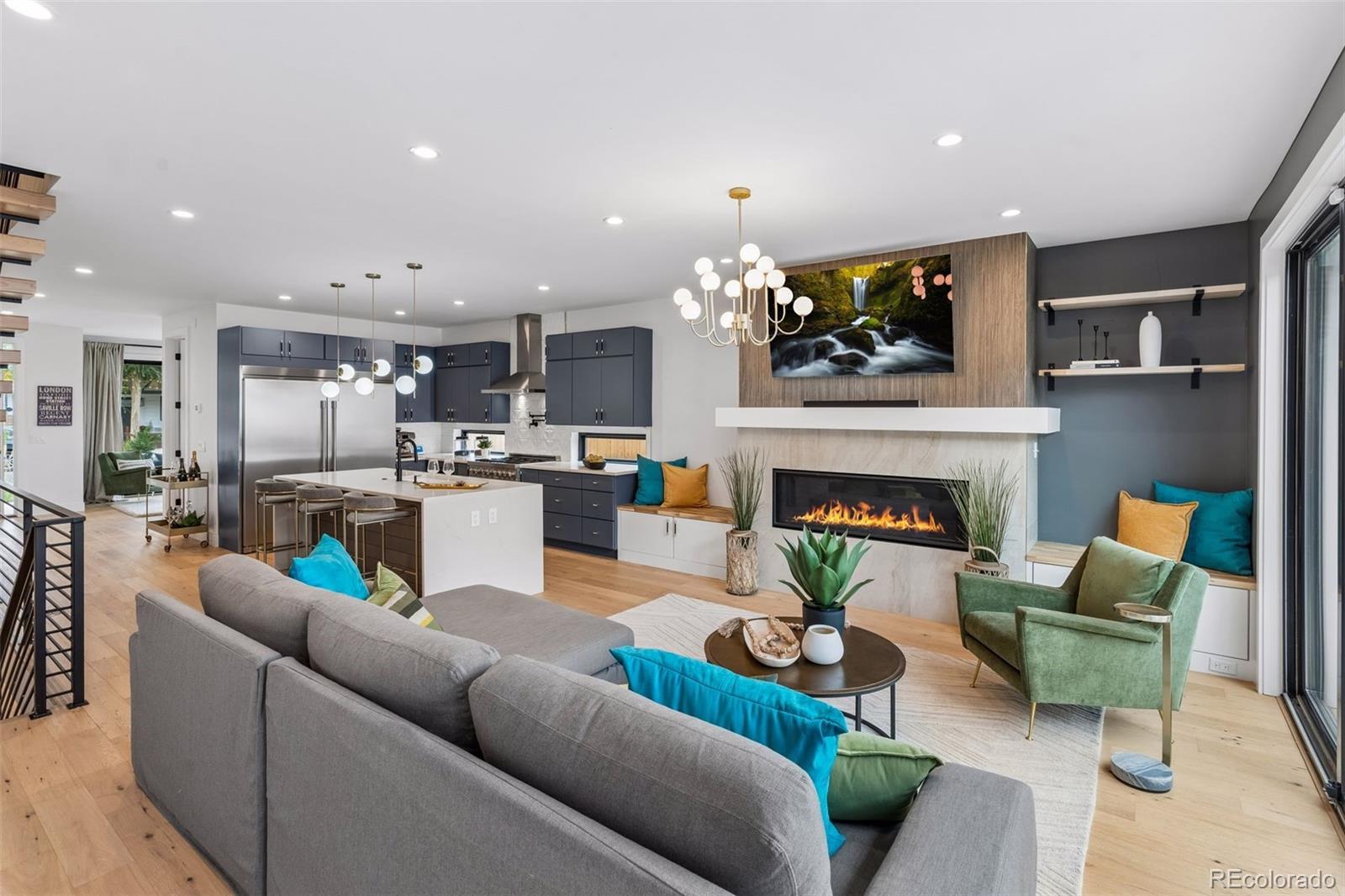 MLS Image #16 for 2526 s lincoln street,denver, Colorado
