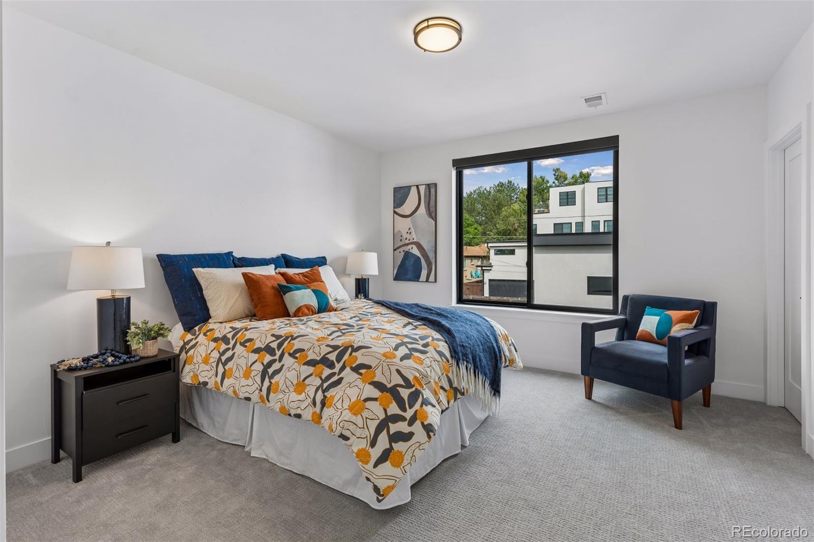 MLS Image #27 for 2526 s lincoln street,denver, Colorado