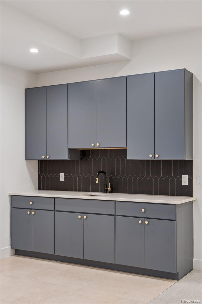 MLS Image #39 for 2526 s lincoln street,denver, Colorado