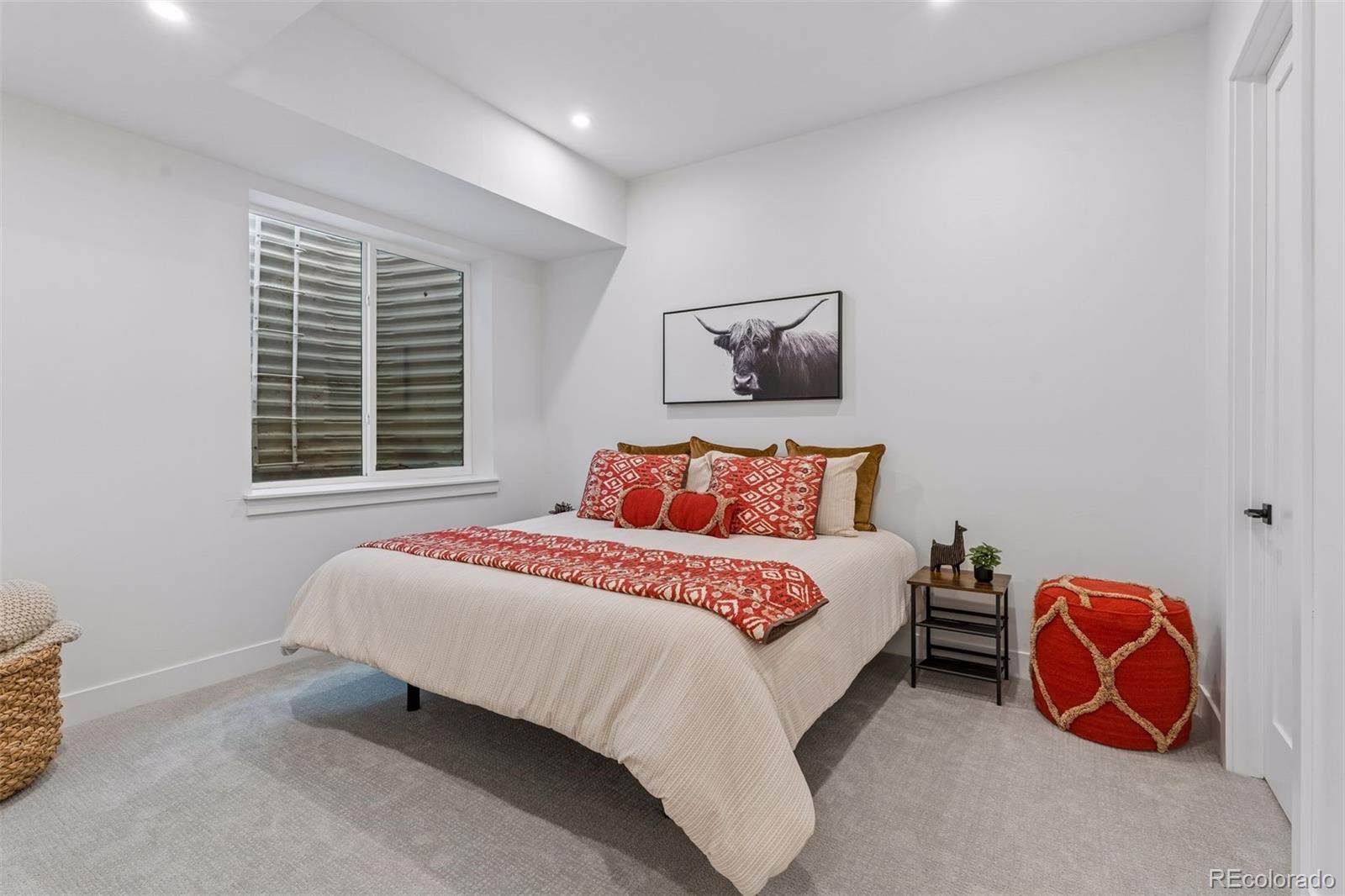 MLS Image #40 for 2526 s lincoln street,denver, Colorado