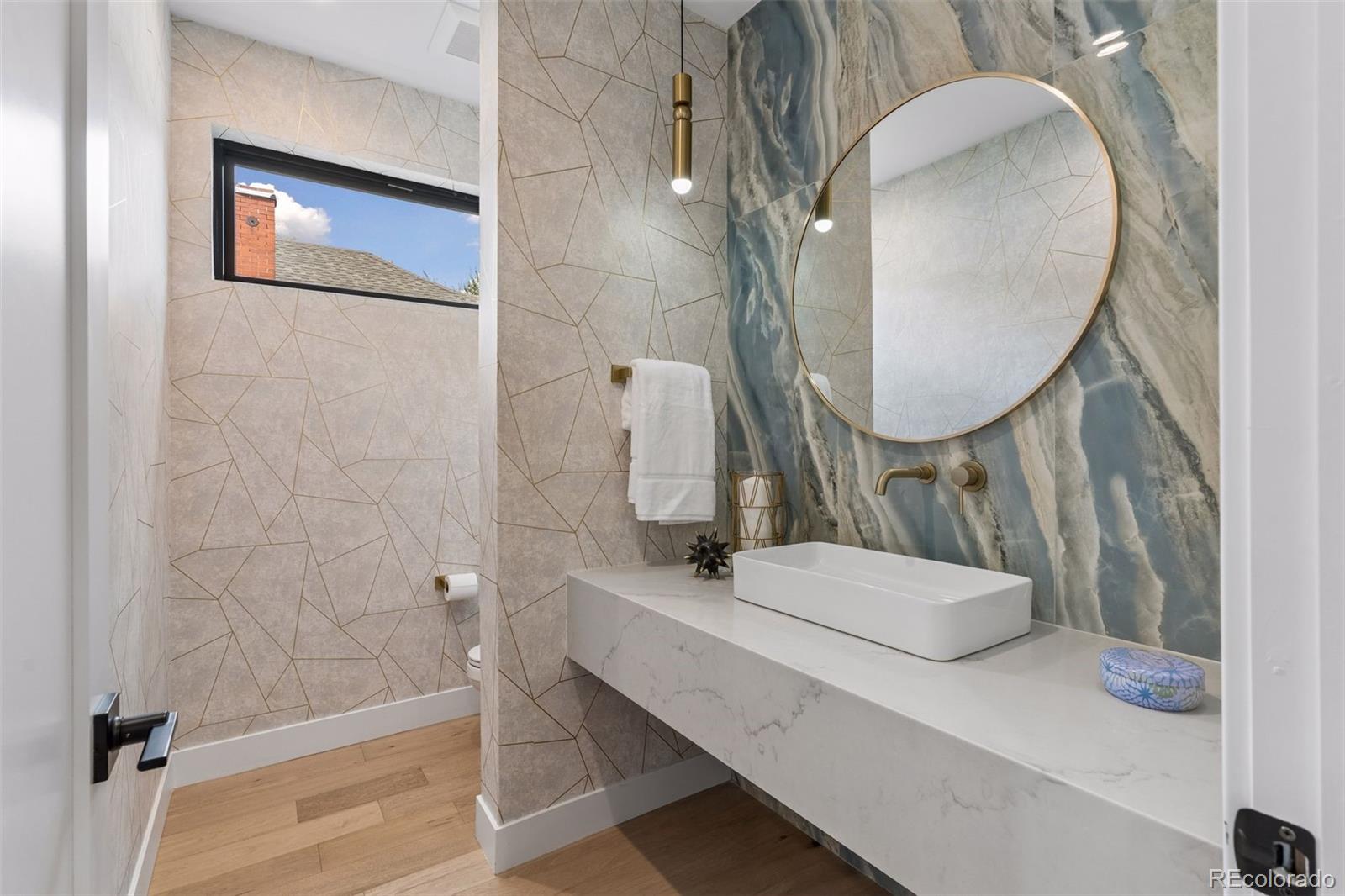MLS Image #7 for 2526 s lincoln street,denver, Colorado