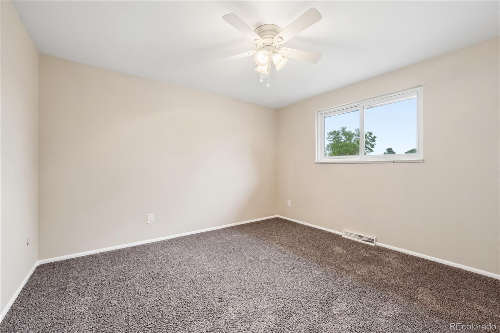 MLS Image #17 for 1203 s holland court,denver, Colorado