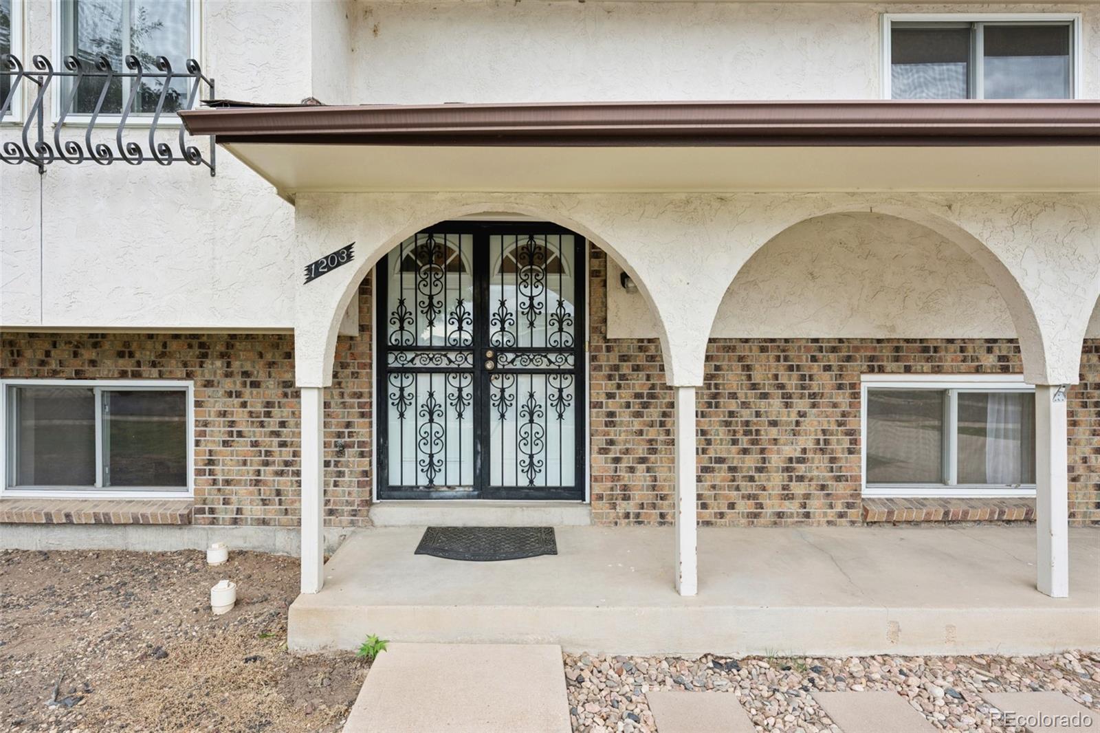 MLS Image #3 for 1203 s holland court,denver, Colorado