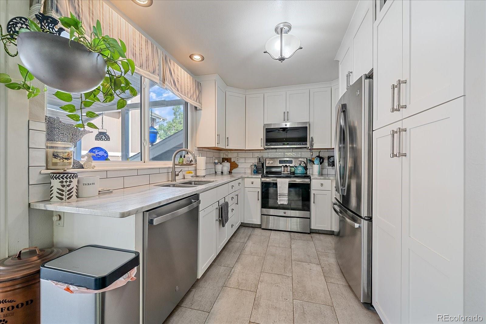 MLS Image #6 for 3821 s ceylon way,aurora, Colorado