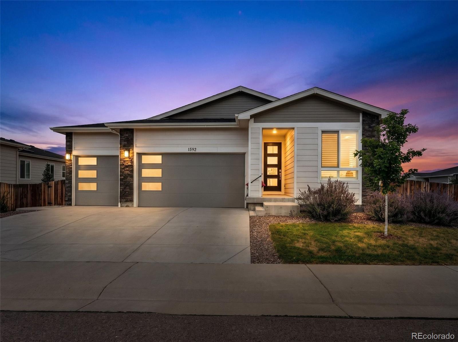 MLS Image #2 for 1592  maggie mae lane,castle rock, Colorado
