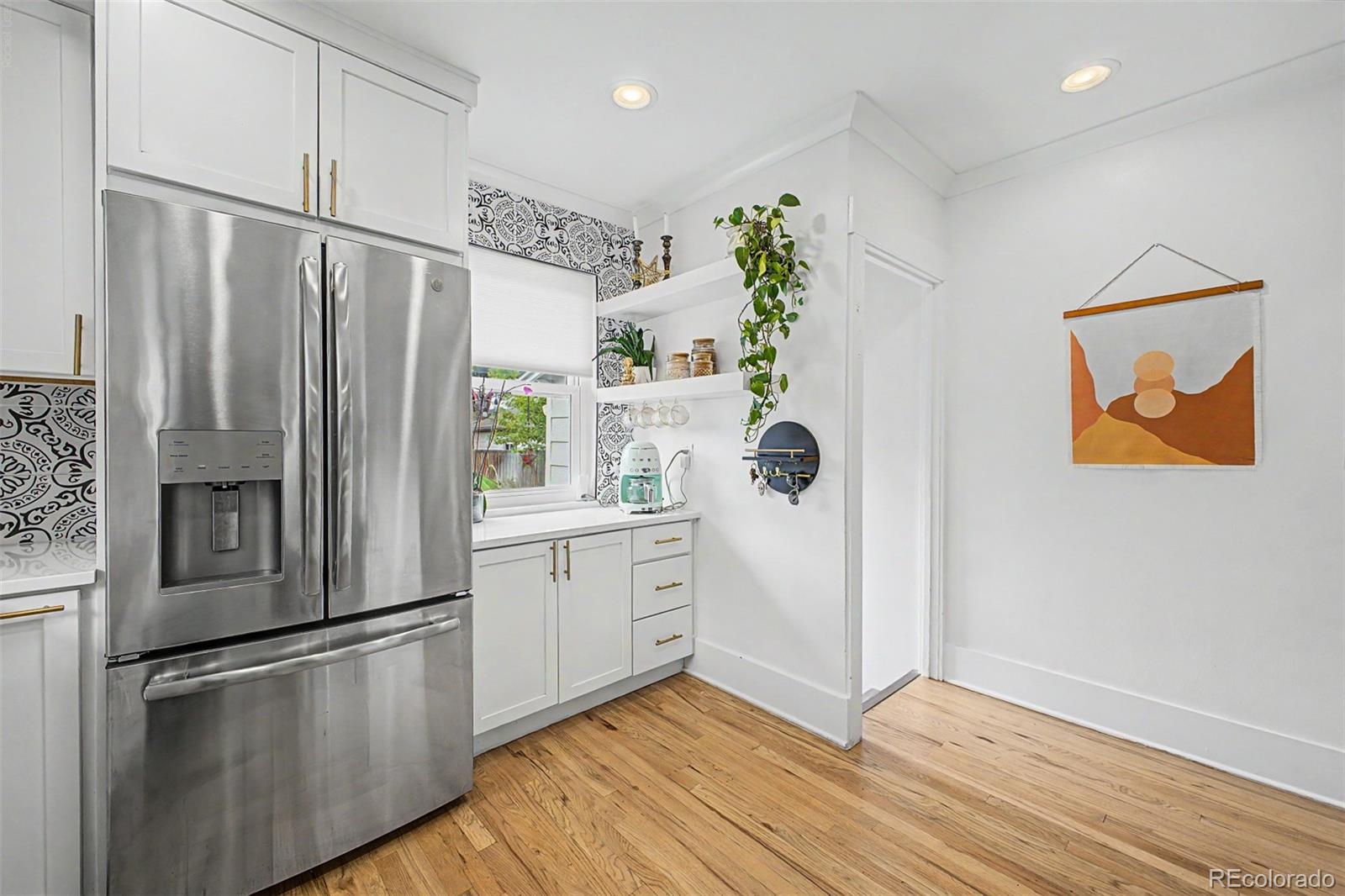 MLS Image #13 for 2051 s sherman street,denver, Colorado