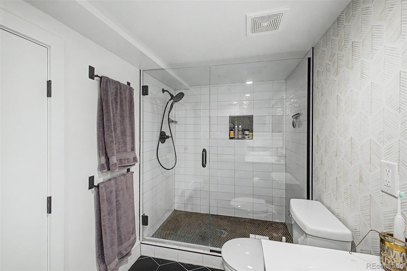 MLS Image #23 for 2051 s sherman street,denver, Colorado