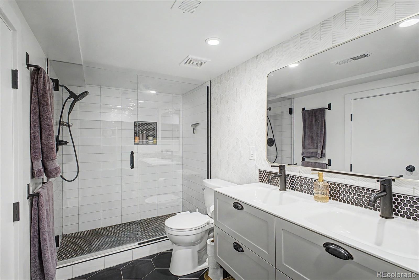 MLS Image #25 for 2051 s sherman street,denver, Colorado