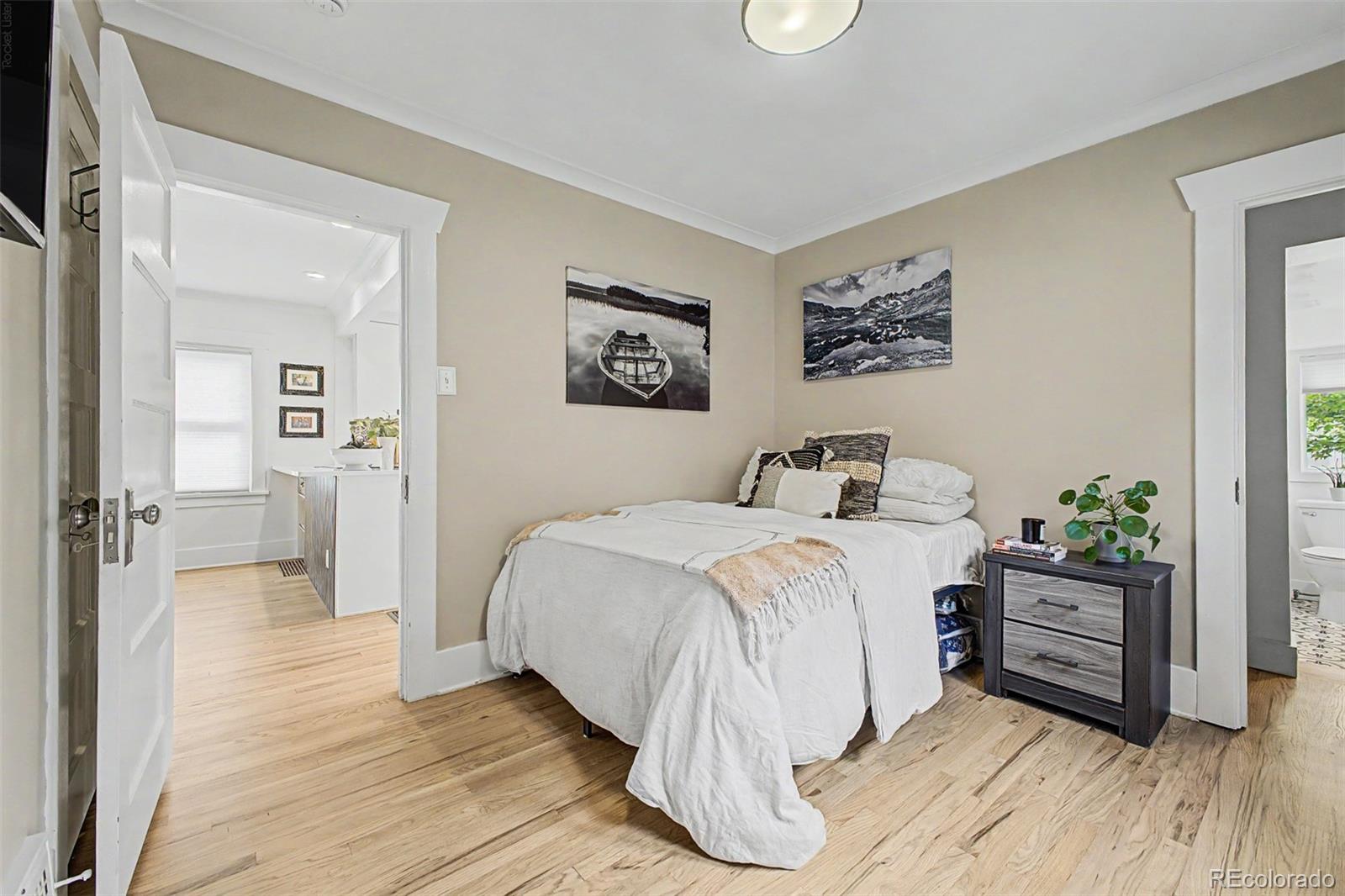 MLS Image #27 for 2051 s sherman street,denver, Colorado