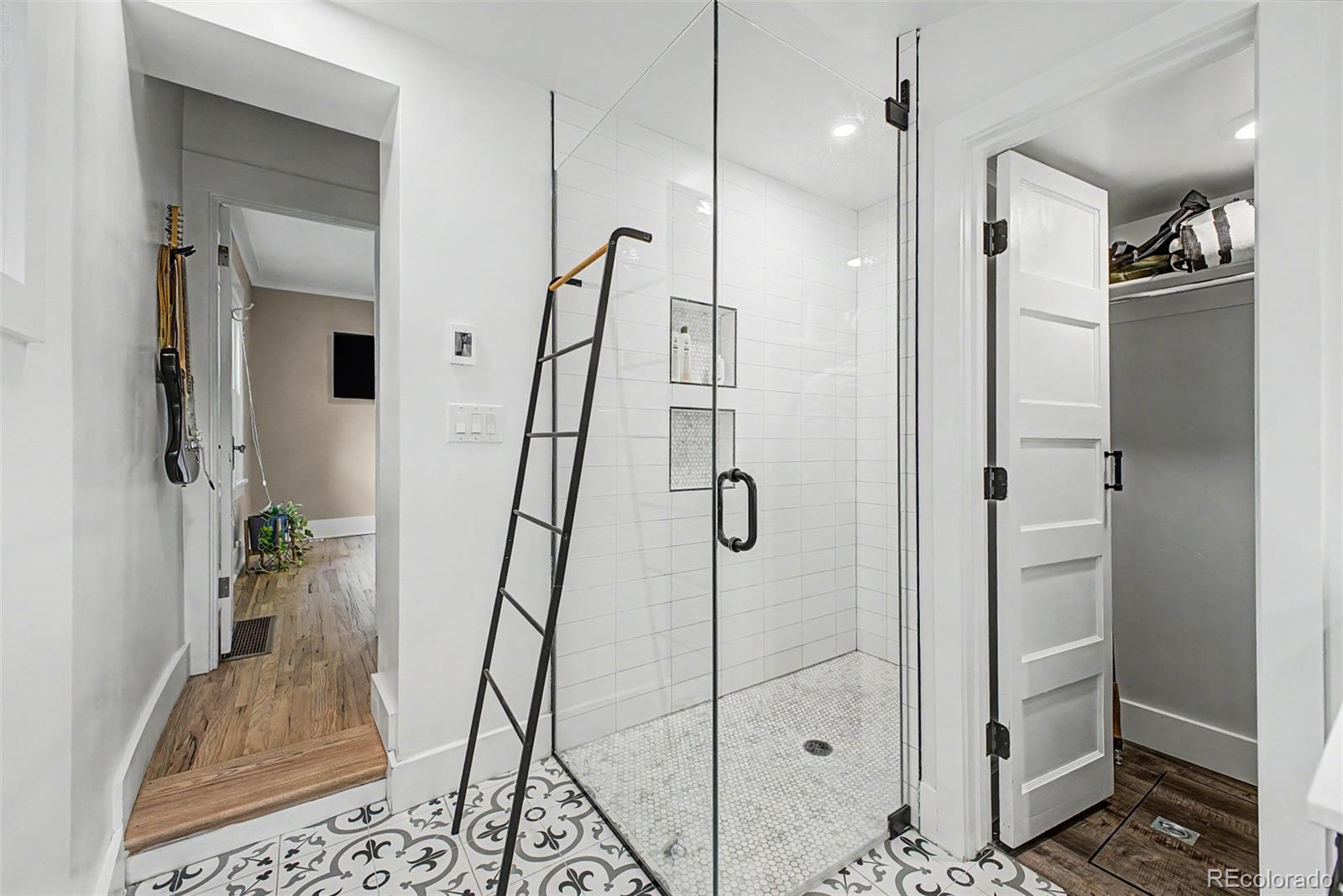 MLS Image #29 for 2051 s sherman street,denver, Colorado