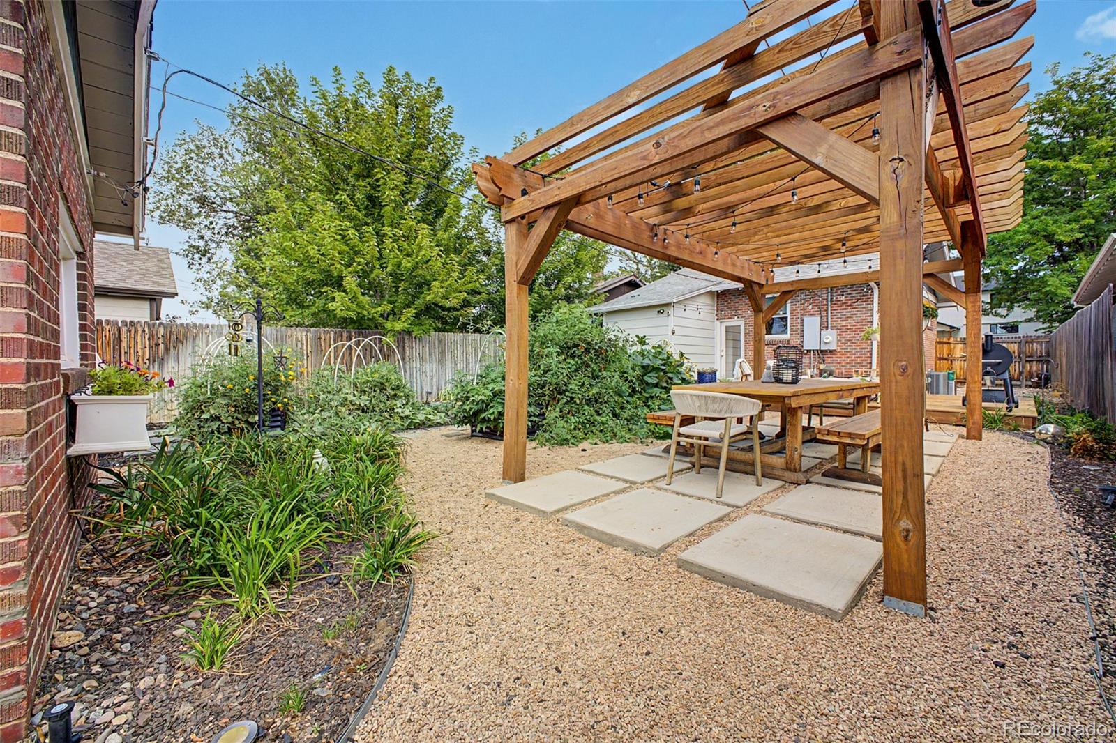 MLS Image #37 for 2051 s sherman street,denver, Colorado