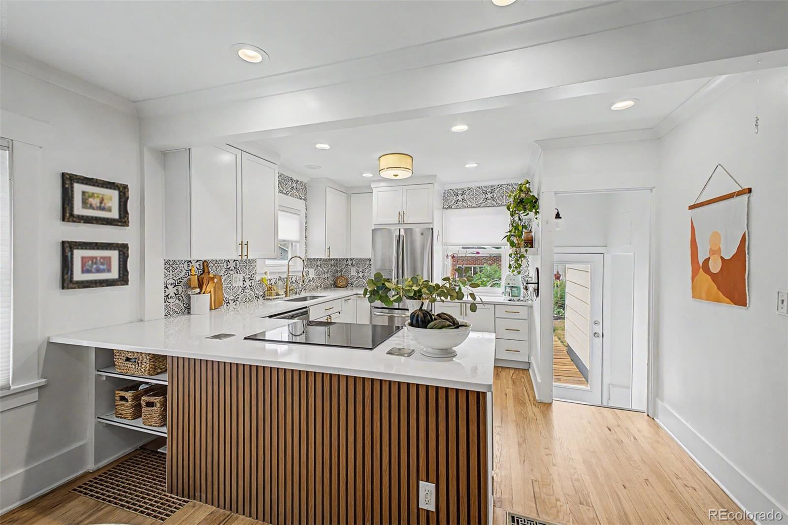 MLS Image #9 for 2051 s sherman street,denver, Colorado