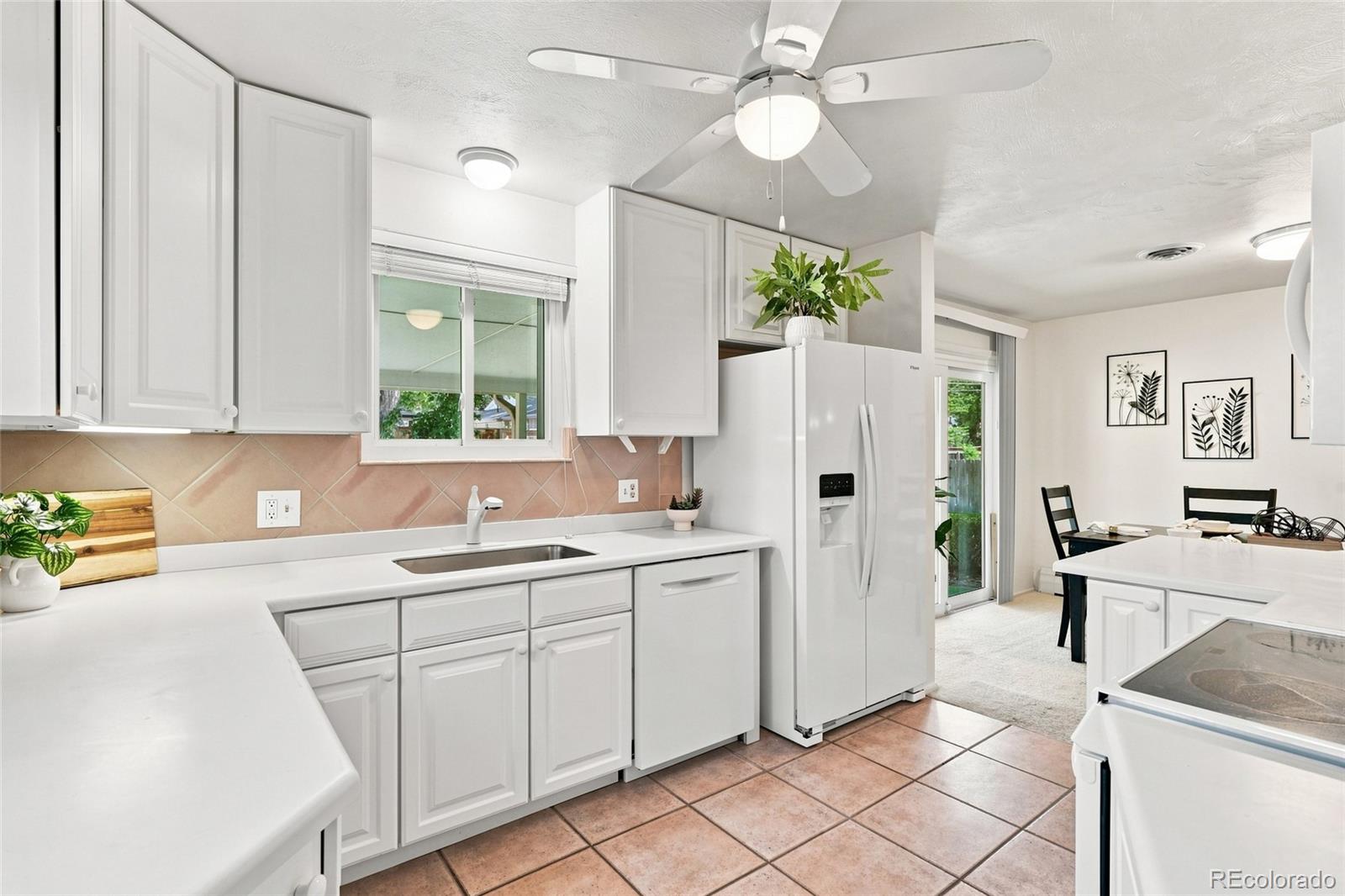 MLS Image #12 for 3200 s university boulevard,denver, Colorado