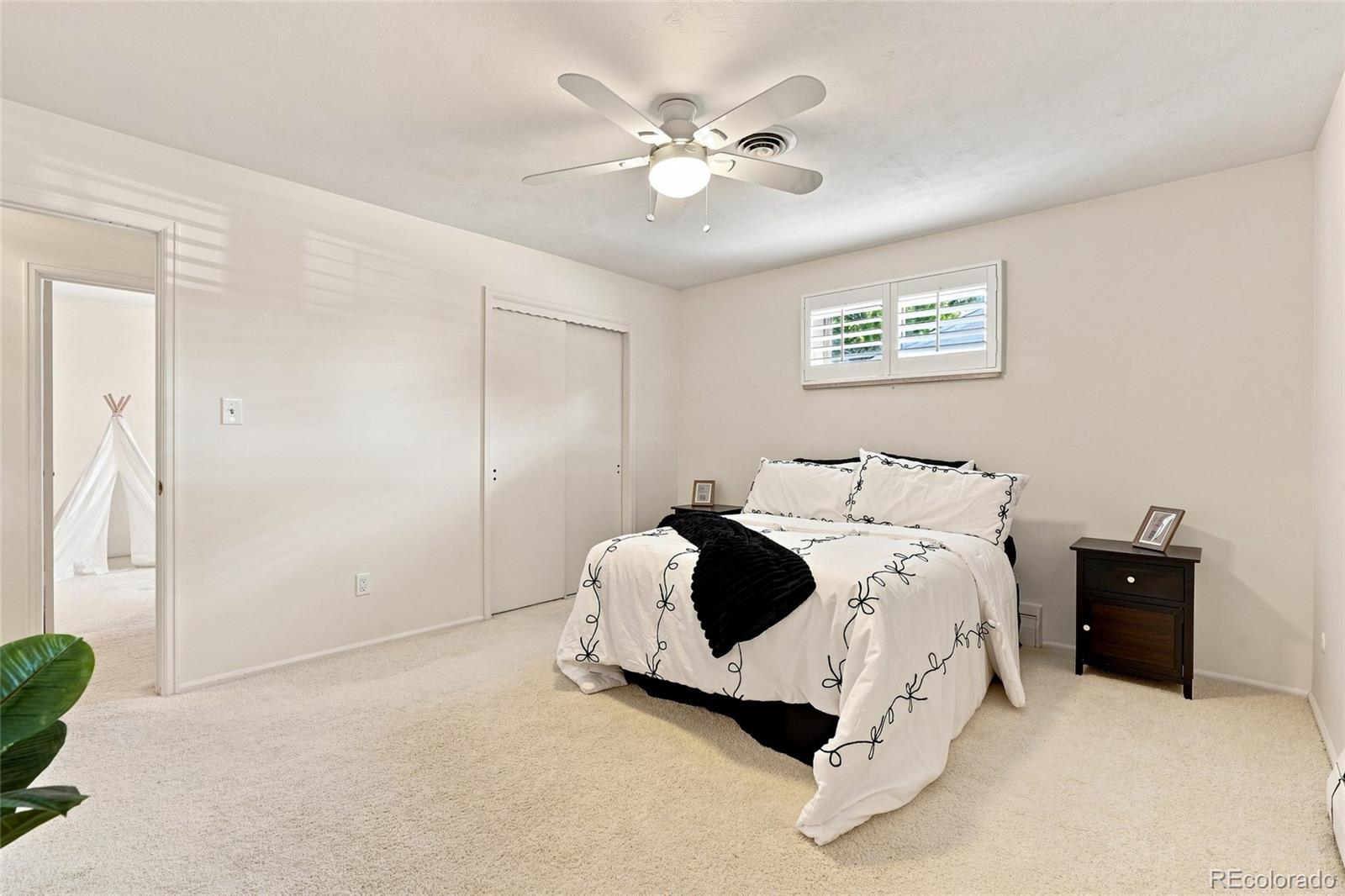 MLS Image #17 for 3200 s university boulevard,denver, Colorado
