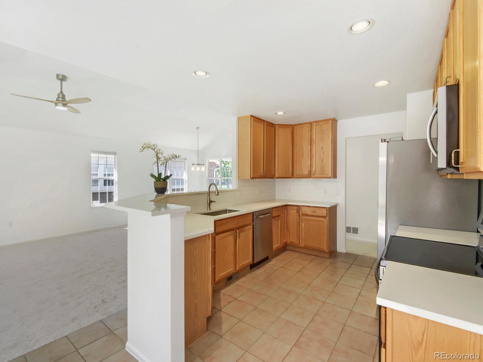 MLS Image #10 for 23782 e kettle place,aurora, Colorado