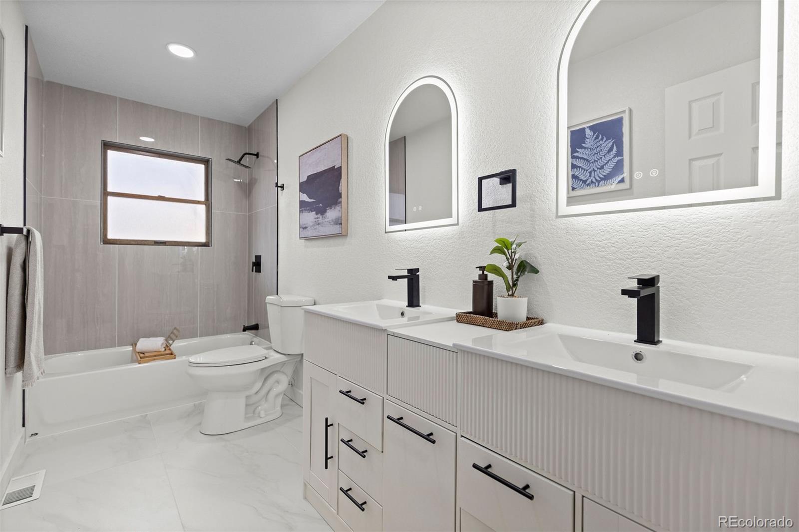MLS Image #16 for 3090 s hoyt way,denver, Colorado