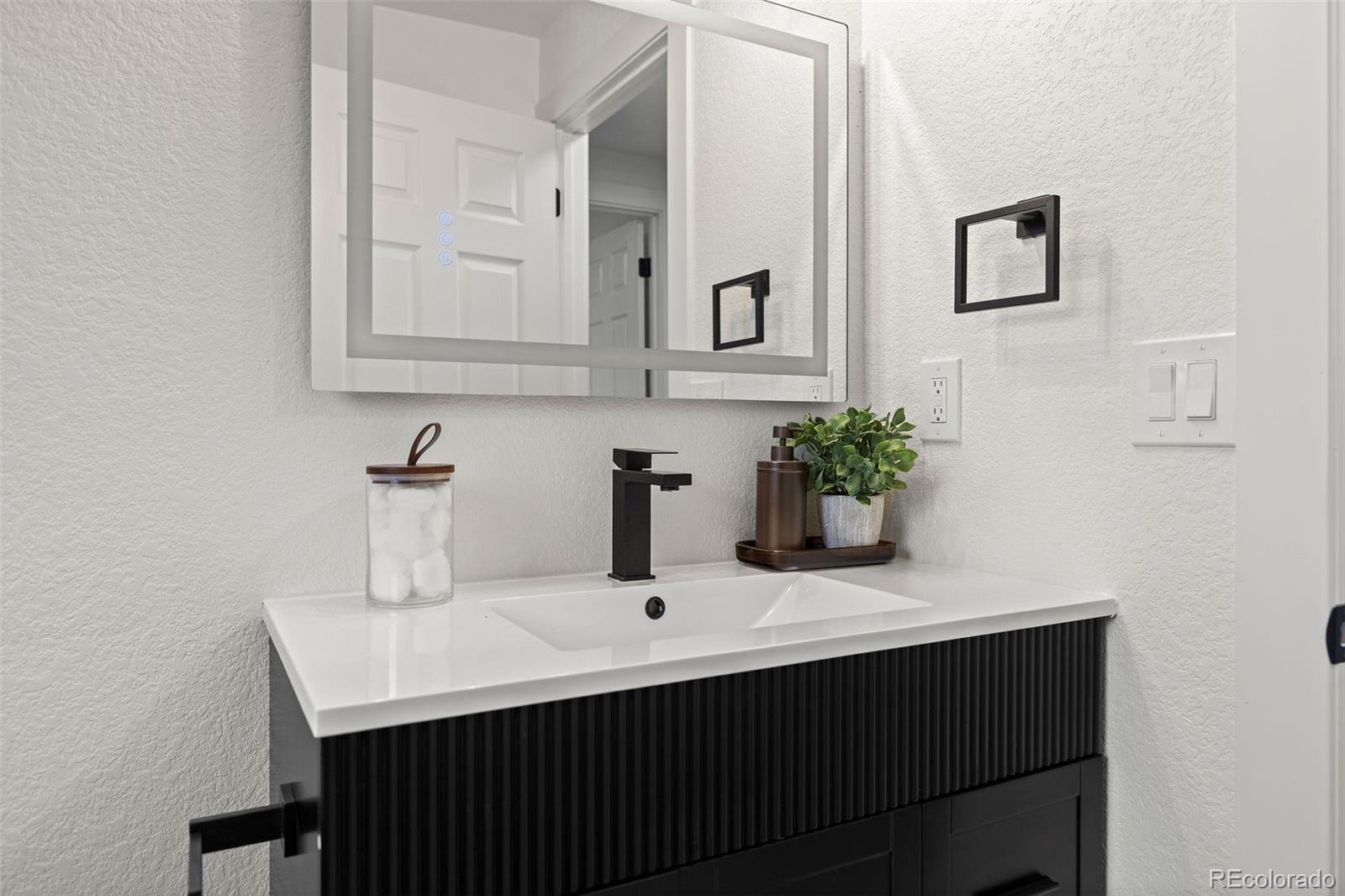 MLS Image #24 for 3090 s hoyt way,denver, Colorado