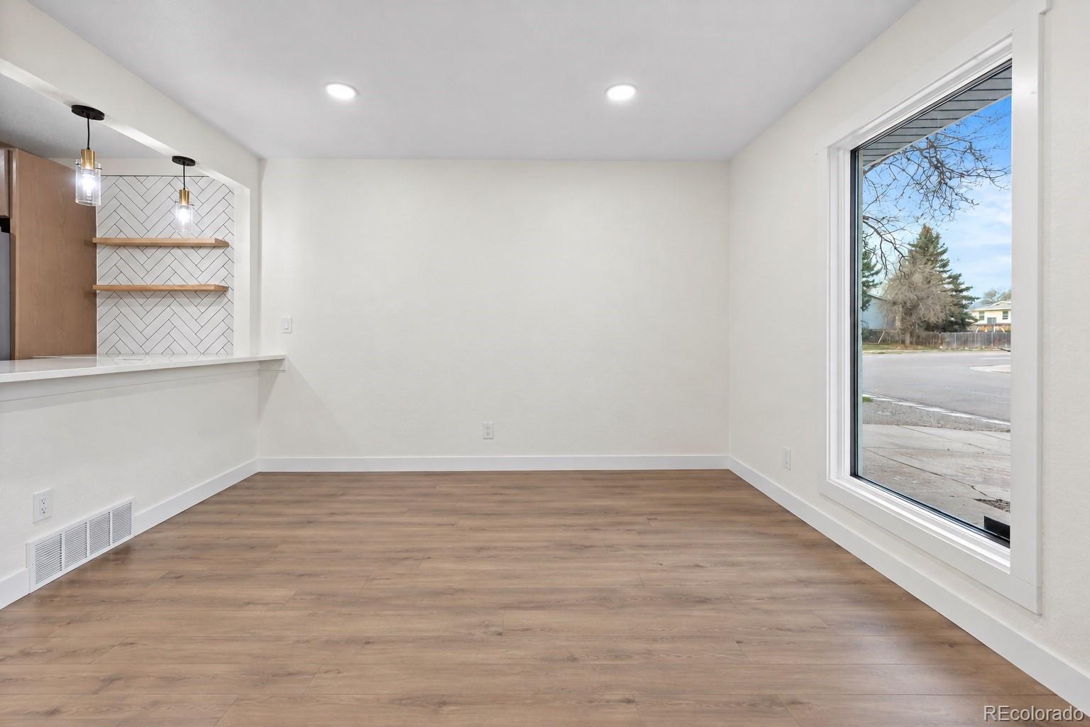 MLS Image #4 for 3090 s hoyt way,denver, Colorado