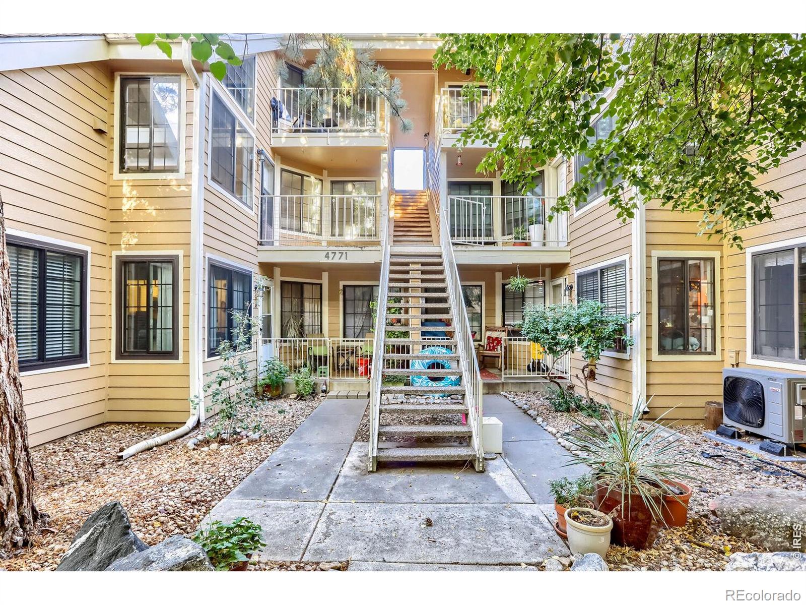 MLS Image #3 for 4771  white rock circle,boulder, Colorado