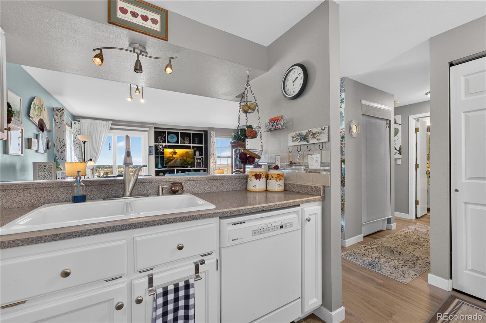 MLS Image #6 for 2227  sunridge circle,broomfield, Colorado