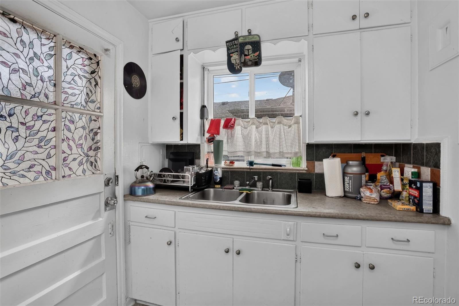 MLS Image #10 for 2314  newport street,denver, Colorado